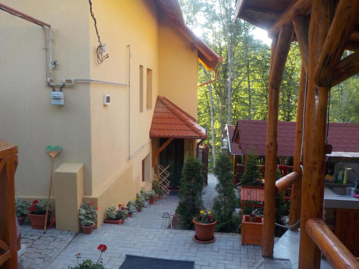 Готель Casa Dora Совата Екстер'єр фото